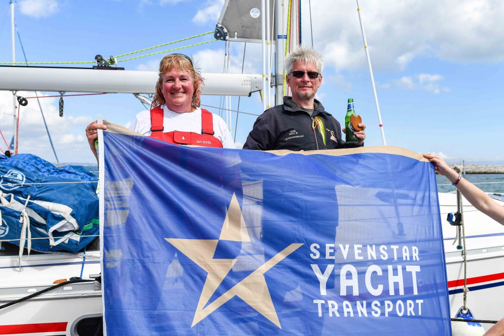AJ Wanderlust, Charlene Howard & Robert Drummond following the race finish © James Tomlinson